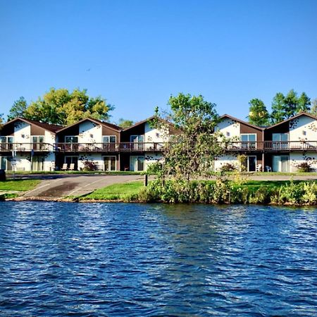 Bridge Inn Tomhawk - 2Nd Floor, 1 King Size Bed, Balcony, River View Tomahawk Buitenkant foto